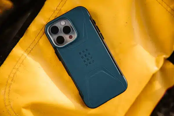 磁吸簡約款 適用於 iPhone 12-17 Pro Max系列 耐衝擊保護殼(MagSafe 手機殼)